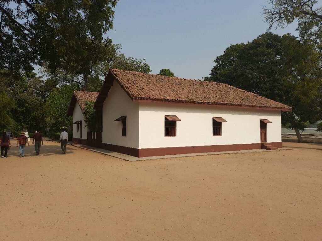 construction des salles de vaccination apr build africa suarl